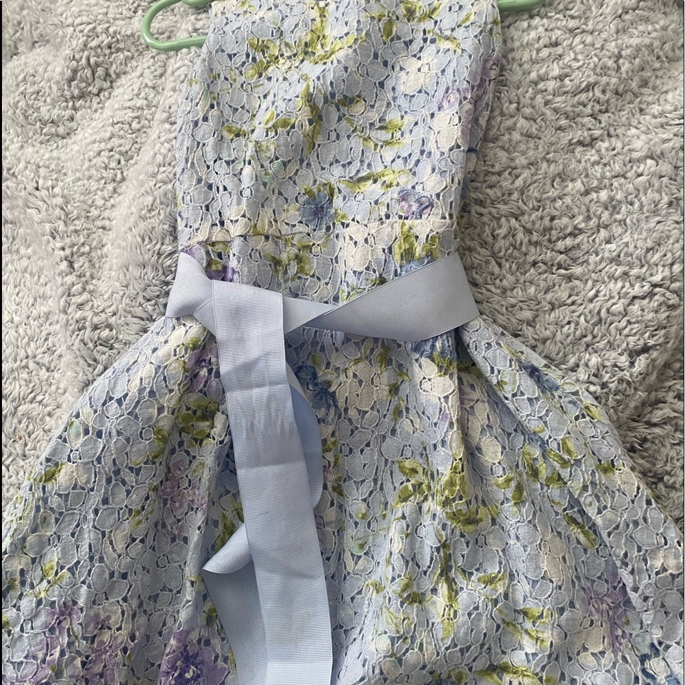 Girls dress